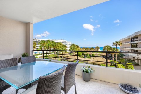 Condo in Palm Beach, Florida, 3 bedrooms  № 2187364 - photo 2