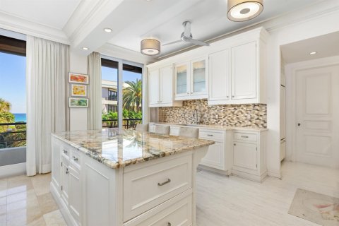 Condo in Palm Beach, Florida, 3 bedrooms  № 2187364 - photo 12