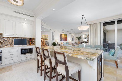 Condo in Palm Beach, Florida, 3 bedrooms  № 2187364 - photo 14