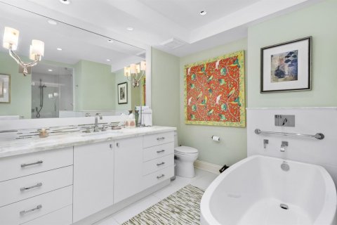 Condo in Palm Beach, Florida, 3 bedrooms  № 2187364 - photo 17