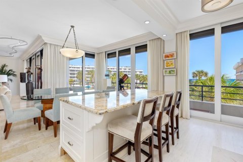 Condo in Palm Beach, Florida, 3 bedrooms  № 2187364 - photo 13