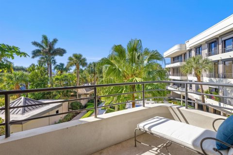 Condo in Palm Beach, Florida, 3 bedrooms  № 2187364 - photo 24
