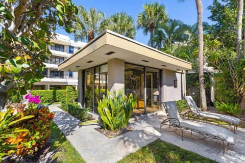 Condo in Palm Beach, Florida, 3 bedrooms  № 2187364 - photo 30