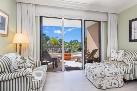 Condo in Palm Beach, Florida, 3 bedrooms  № 2187364 - photo 16