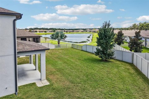 Casa en venta en Spring Hill, Florida, 4 dormitorios, 268.49 m2 № 2383607 - foto 4