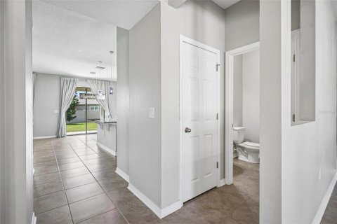 Casa en venta en Spring Hill, Florida, 4 dormitorios, 268.49 m2 № 2383607 - foto 18