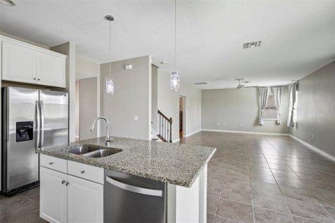 Casa en venta en Spring Hill, Florida, 4 dormitorios, 268.49 m2 № 2383607 - foto 11