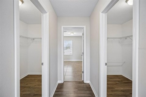 Casa en venta en Spring Hill, Florida, 4 dormitorios, 268.49 m2 № 2383607 - foto 26