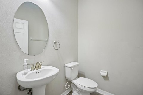 Casa en venta en Spring Hill, Florida, 4 dormitorios, 268.49 m2 № 2383607 - foto 19