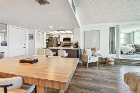 Copropriété à louer à Saint Petersburg, Floride: 2 chambres, 121.52 m2 № 2156439 - photo 23