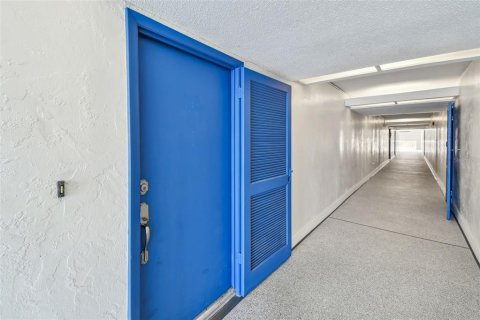 Copropriété à louer à Saint Petersburg, Floride: 2 chambres, 121.52 m2 № 2156439 - photo 10