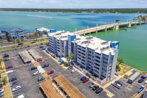 Copropriété à louer à Saint Petersburg, Floride: 2 chambres, 121.52 m2 № 2156439 - photo 5
