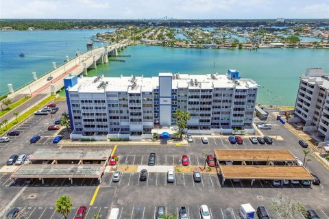 Copropriété à louer à Saint Petersburg, Floride: 2 chambres, 121.52 m2 № 2156439 - photo 7
