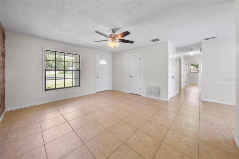 Villa ou maison à louer à Winter Springs, Floride: 4 chambres, 155.61 m2 № 2433688 - photo 7