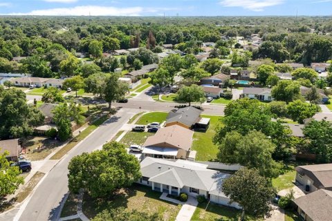 Villa ou maison à louer à Winter Springs, Floride: 4 chambres, 155.61 m2 № 2433688 - photo 4