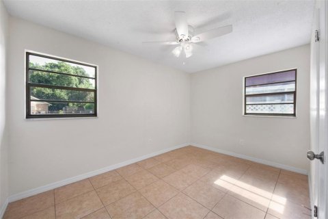 Villa ou maison à louer à Winter Springs, Floride: 4 chambres, 155.61 m2 № 2433688 - photo 14