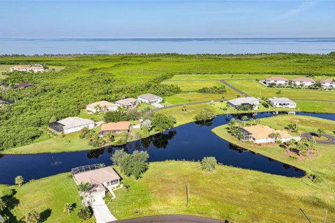 Land in Punta Gorda, Florida № 1908050 - photo 4