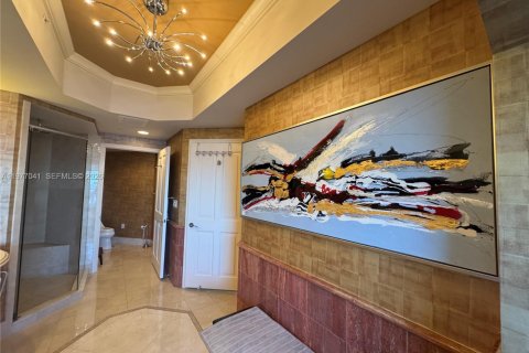 Снять в аренду кондоминиум в Санни-Айлс-Бич, Флорида 3 спальни, 254.18м2, № 2041541 - фото 9