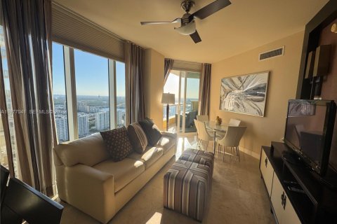 Снять в аренду кондоминиум в Санни-Айлс-Бич, Флорида 3 спальни, 254.18м2, № 2041541 - фото 24