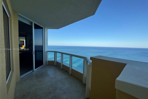 Снять в аренду кондоминиум в Санни-Айлс-Бич, Флорида 3 спальни, 254.18м2, № 2041541 - фото 16