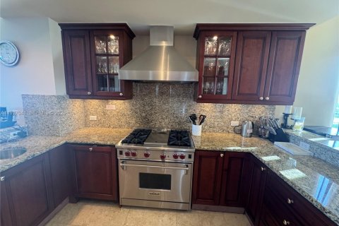 Снять в аренду кондоминиум в Санни-Айлс-Бич, Флорида 3 спальни, 254.18м2, № 2041541 - фото 21