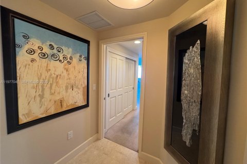 Снять в аренду кондоминиум в Санни-Айлс-Бич, Флорида 3 спальни, 254.18м2, № 2041541 - фото 13