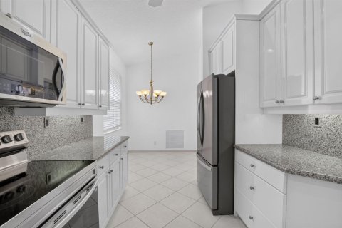 House in Delray Beach, Florida 2 bedrooms, 141.77 sq.m. № 2265359 - photo 21