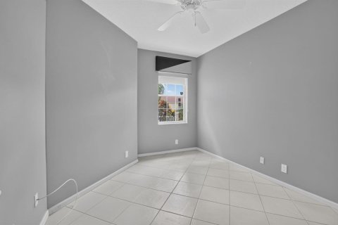 House in Delray Beach, Florida 2 bedrooms, 141.77 sq.m. № 2265359 - photo 30