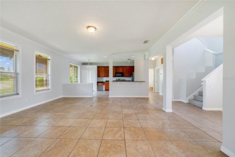 Casa en venta en Kissimmee, Florida, 5 dormitorios, 333.7 m2 № 1823276 - foto 7