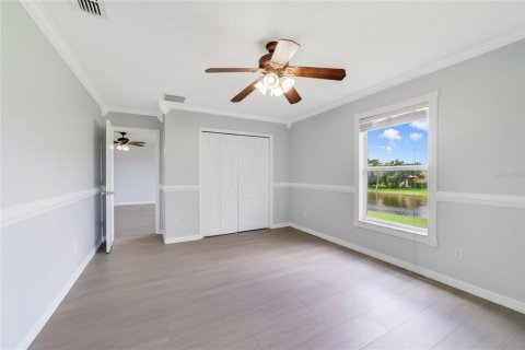 Casa en venta en Kissimmee, Florida, 5 dormitorios, 333.7 m2 № 1823276 - foto 22