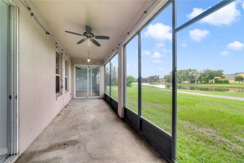 Casa en venta en Kissimmee, Florida, 5 dormitorios, 333.7 m2 № 1823276 - foto 24