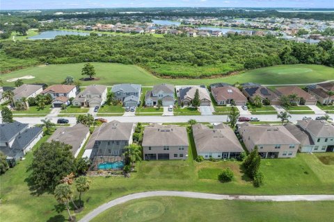 Casa en venta en Kissimmee, Florida, 5 dormitorios, 333.7 m2 № 1823276 - foto 25