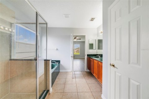 Casa en venta en Kissimmee, Florida, 5 dormitorios, 333.7 m2 № 1823276 - foto 15