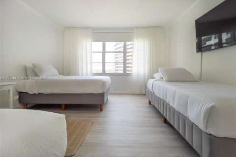 Copropriété à louer à Miami Beach, Floride: 2 chambres, 126.35 m2 № 1981439 - photo 15