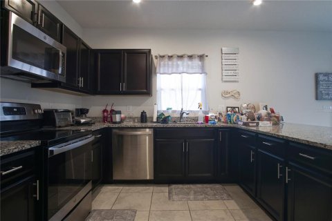 Villa ou maison à louer à Davenport, Floride: 4 chambres, 207.36 m2 № 2148718 - photo 7