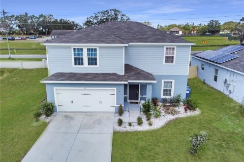 Villa ou maison à louer à Davenport, Floride: 4 chambres, 207.36 m2 № 2148718 - photo 2
