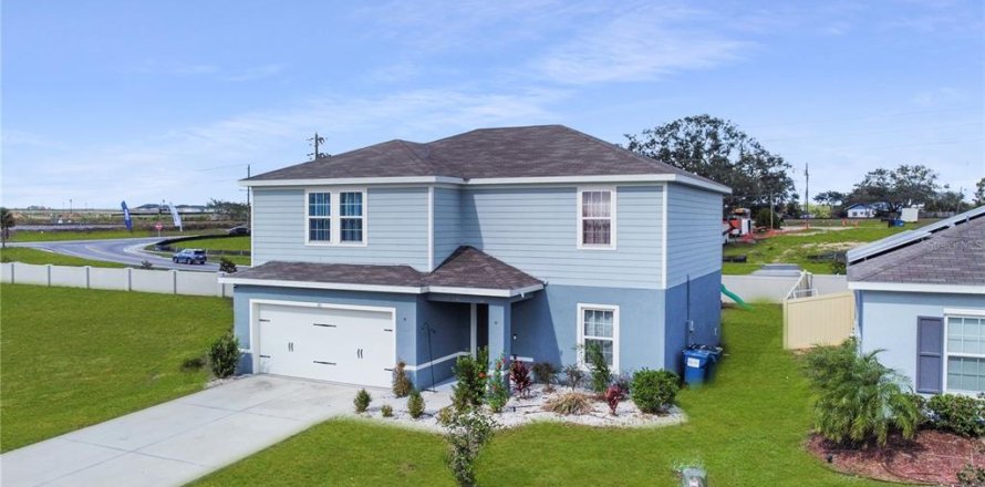 Villa ou maison à Davenport, Floride 4 chambres, 207.36 m2 № 2148718