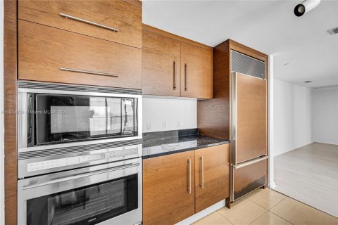 Copropriété à vendre à Miami, Floride: 2 chambres, 141.03 m2 № 1973911 - photo 9