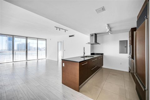 Copropriété à vendre à Miami, Floride: 2 chambres, 141.03 m2 № 1973911 - photo 4