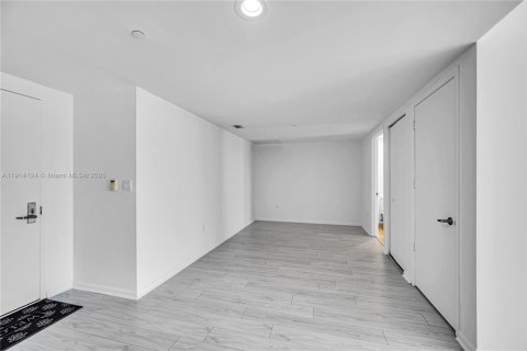 Copropriété à vendre à Miami, Floride: 2 chambres, 141.03 m2 № 1973911 - photo 11