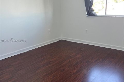 Купить виллу или дом в Дорал, Флорида 3 спальни, 195.47м2, № 1997195 - фото 7