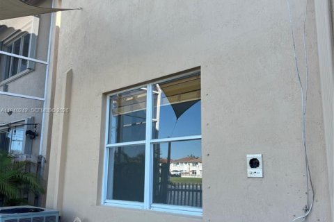 Купить виллу или дом в Дорал, Флорида 3 спальни, 195.47м2, № 1997195 - фото 11