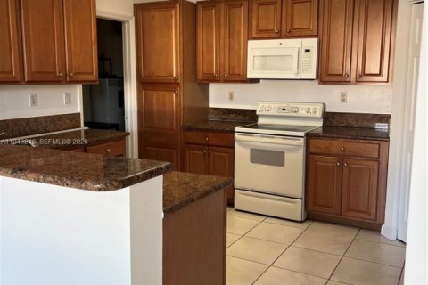 Купить виллу или дом в Дорал, Флорида 3 спальни, 195.47м2, № 1997195 - фото 4