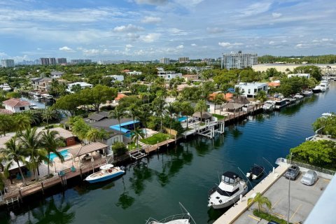 Copropriété à louer à North Miami, Floride: 1 chambre, 74.97 m2 № 1924134 - photo 1