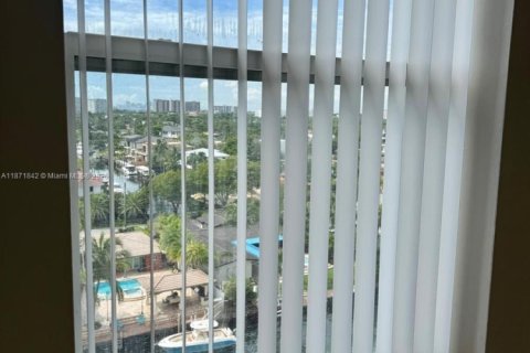 Copropriété à louer à North Miami, Floride: 1 chambre, 74.97 m2 № 1924134 - photo 15