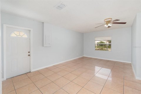 House in Orlando, Florida 3 bedrooms, 126.35 sq.m. № 1760349 - photo 20