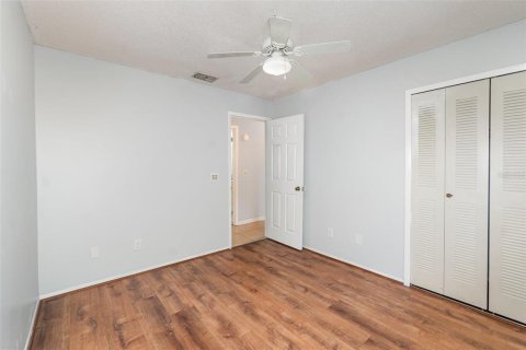 House in Orlando, Florida 3 bedrooms, 126.35 sq.m. № 1760349 - photo 9
