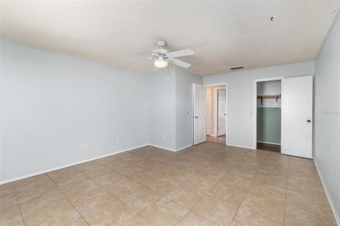 House in Orlando, Florida 3 bedrooms, 126.35 sq.m. № 1760349 - photo 7