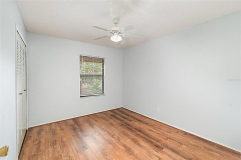 House in Orlando, Florida 3 bedrooms, 126.35 sq.m. № 1760349 - photo 12