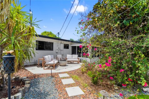 House in Pompano Beach, Florida 3 bedrooms, 114.27 sq.m. № 1854770 - photo 26